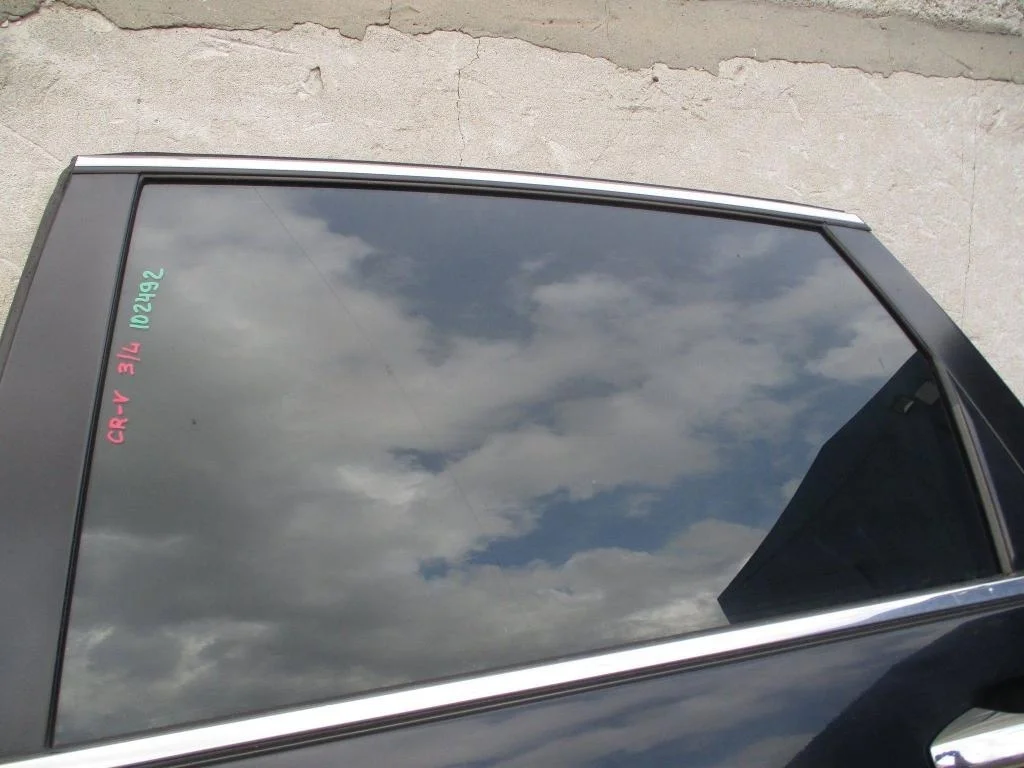 Стекло двери задней левой Honda CR-V 2008 III