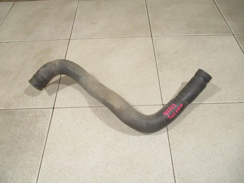 Патрубок радиатора Hyundai Tucson 2007 (JM)