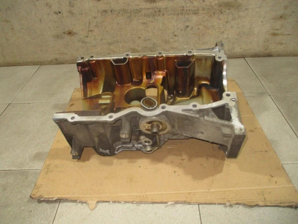 Поддон масляный двигателя Nissan Juke (F15)