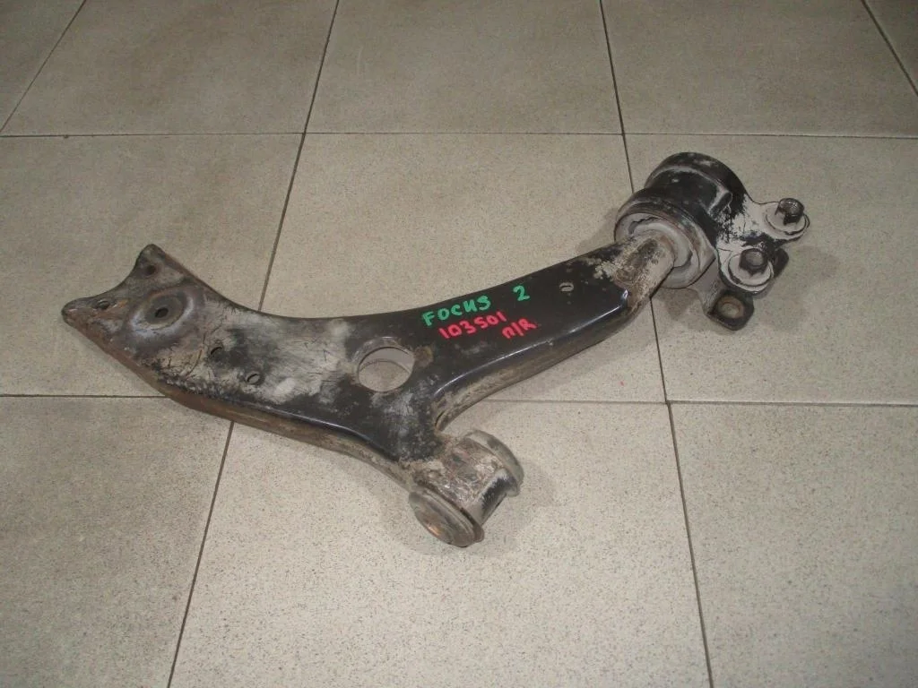 Рычаг передний правый Ford Focus 2