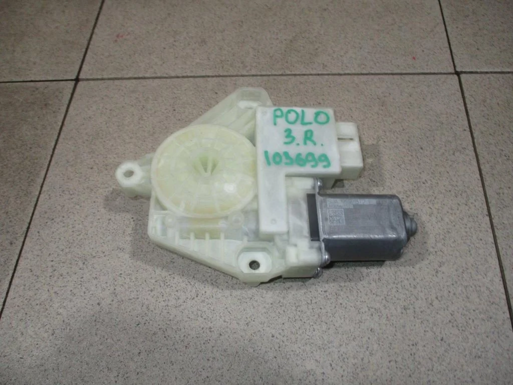 Моторчик стеклоподъемника Volkswagen Polo