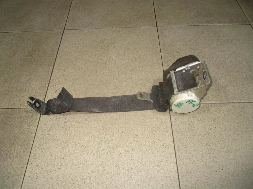 Ремень безопасности Ford Focus 2
