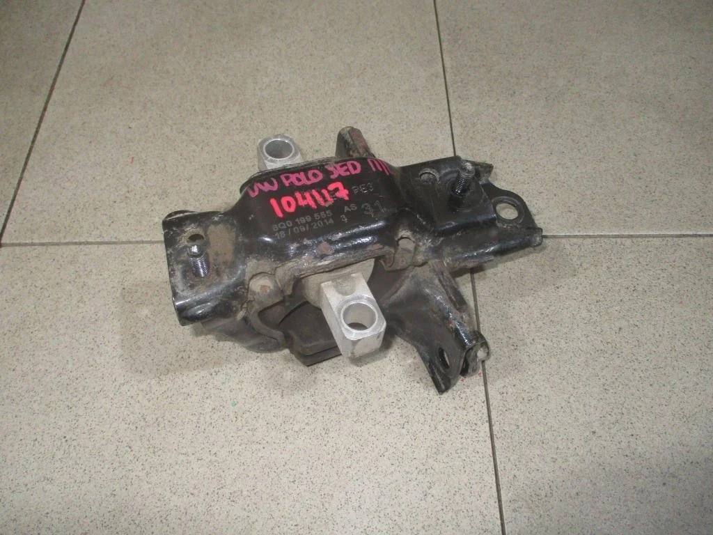 Опора кпп левая Volkswagen Polo Sedan