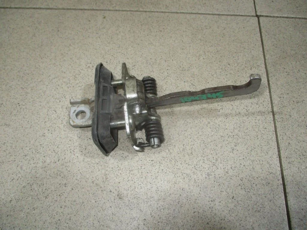Ограничитель двери Renault Logan 2 L52