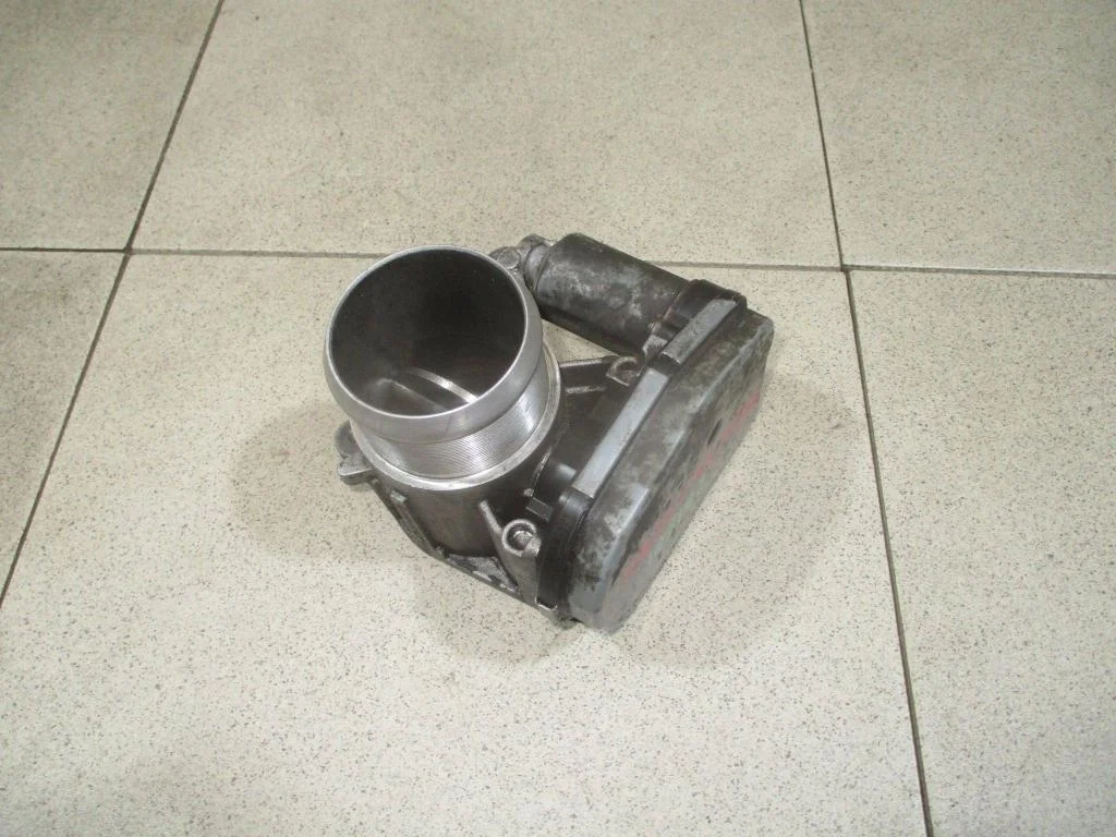 Заслонка дроссельная электрическая Land Rover Freelander 2 2008 L359