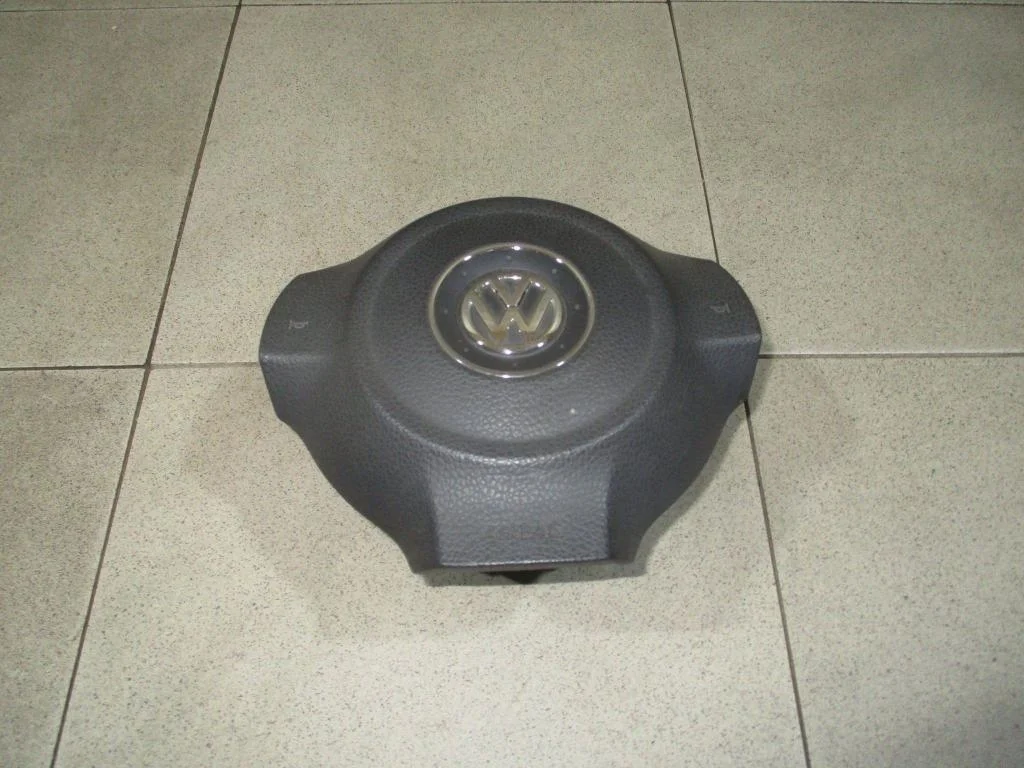 Подушка безопасности в руль Volkswagen Polo Sedan