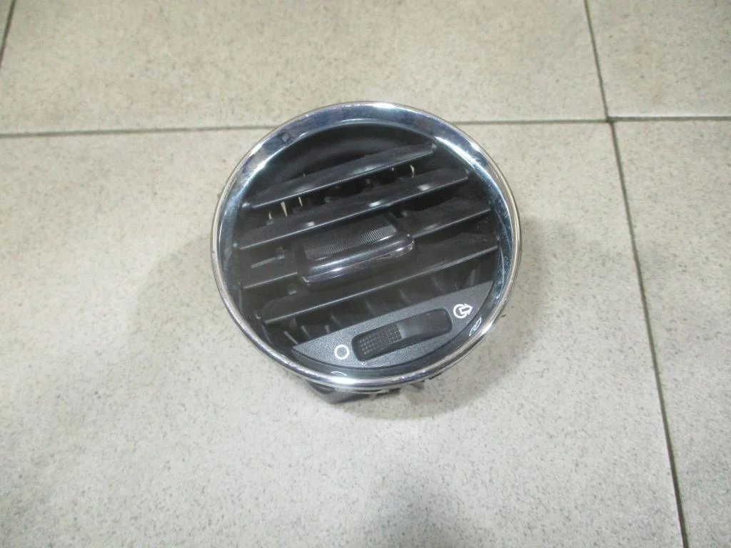 Дефлектор воздушный Peugeot 308 2010 T7