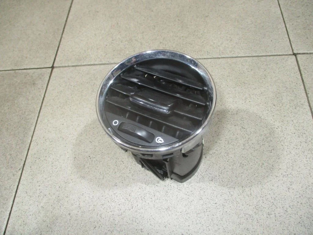 Дефлектор воздушный Peugeot 308 2010 T7