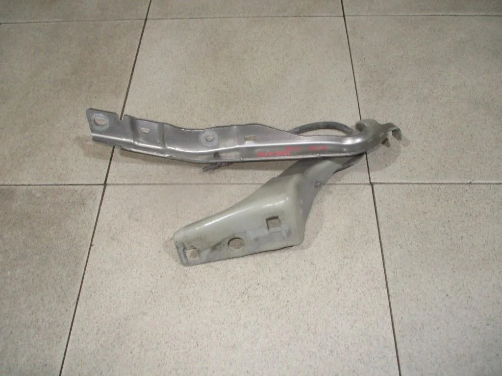 Петля капота правая Peugeot 308 T7