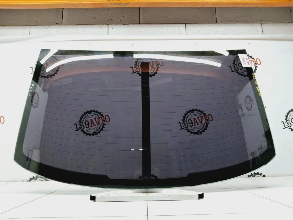 Стекло заднее Volkswagen Polo Sedan