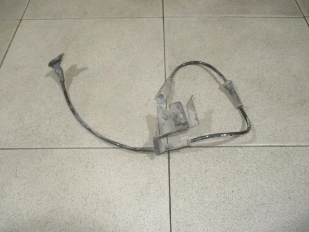 Датчик abs передний Peugeot 308 T7