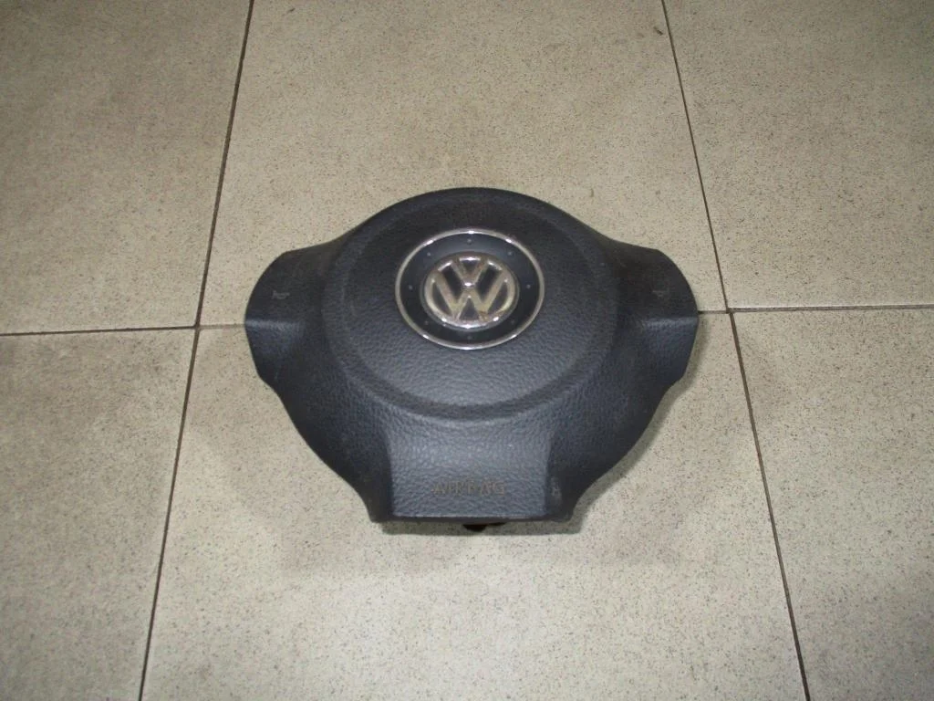 Подушка безопасности в руль Volkswagen Polo Sedan