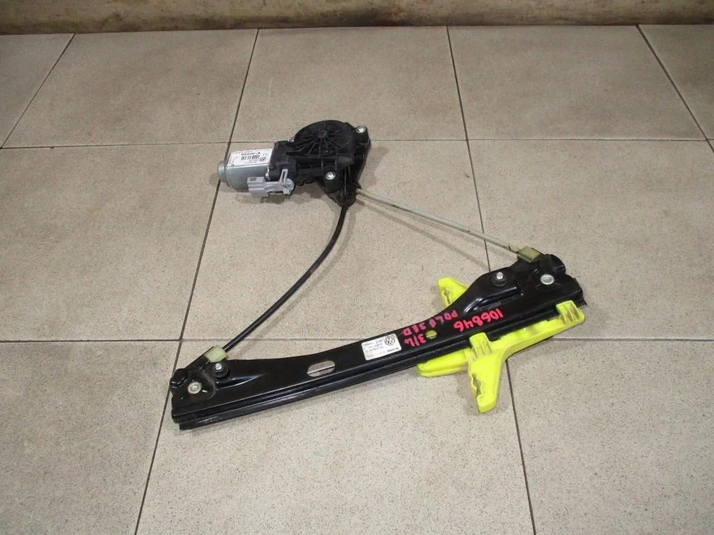 Стеклоподъемник задний левый Volkswagen Polo 5