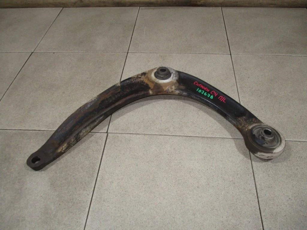 Рычаг передний левый Citroen C4 2007 LC