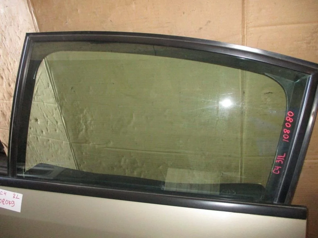 Стекло двери задней левой Citroen C4 2007