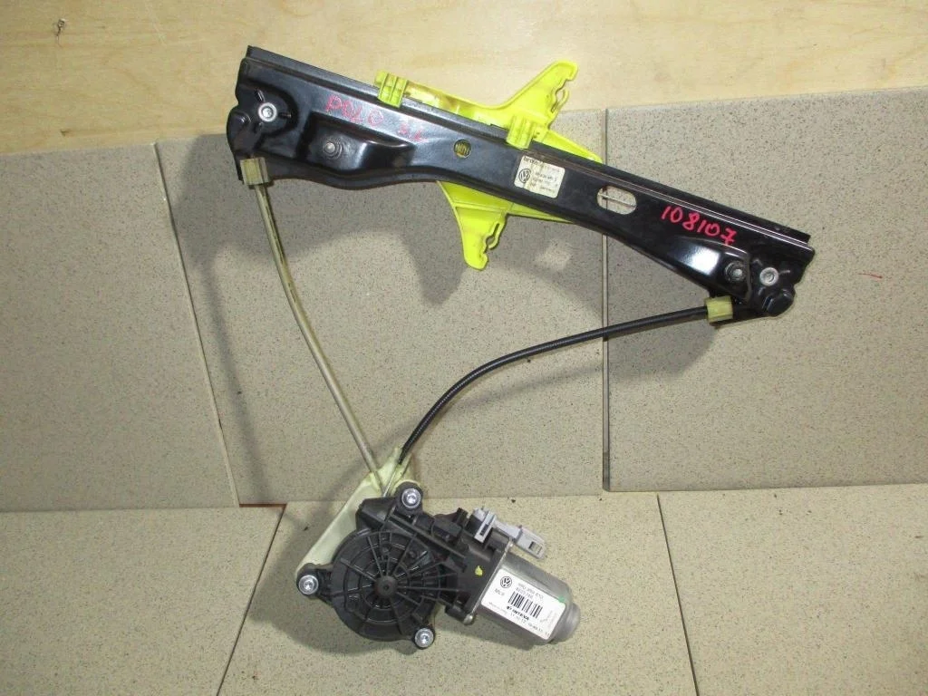 Стеклоподъемник задний левый Volkswagen Polo 5