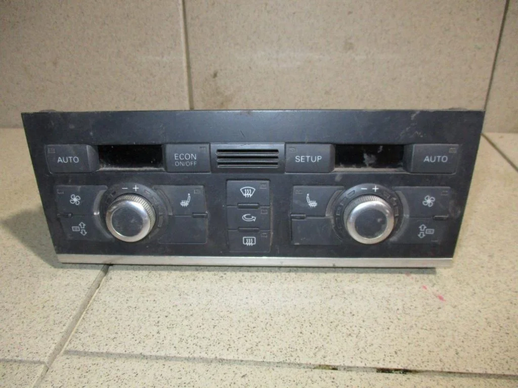 Блок управления климатической установкой Audi Q7 4L