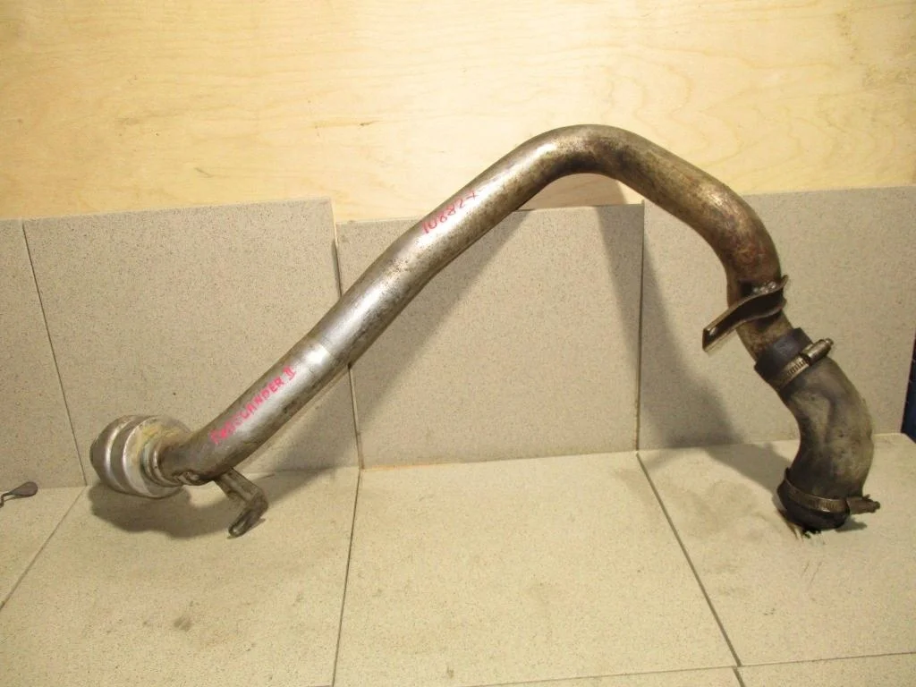 Патрубок интеркулера Land Rover Freelander 2 2008 L359