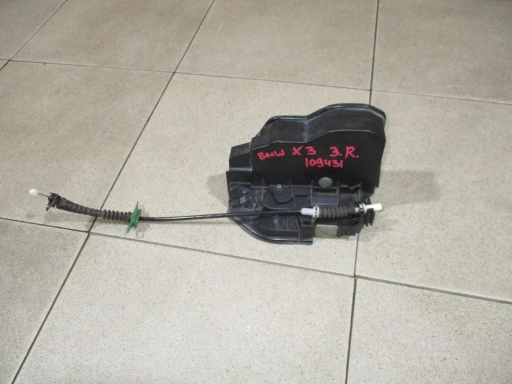 Замок двери задней правой BMW X3 2008 E83