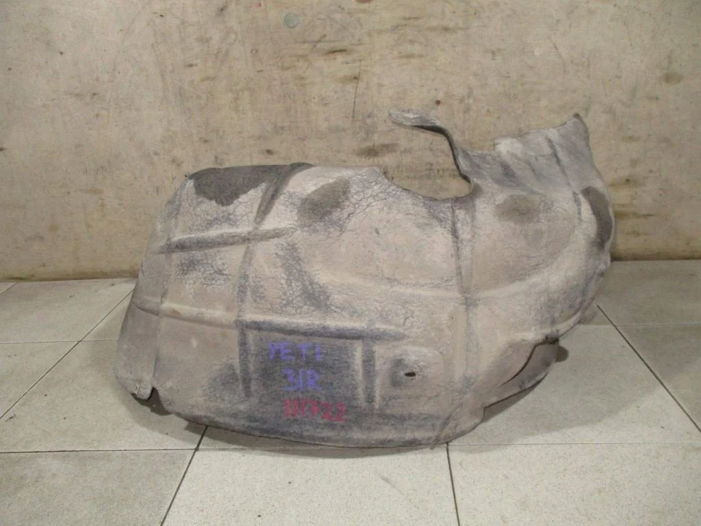 Локер задний правый Skoda Yeti 2012 5L