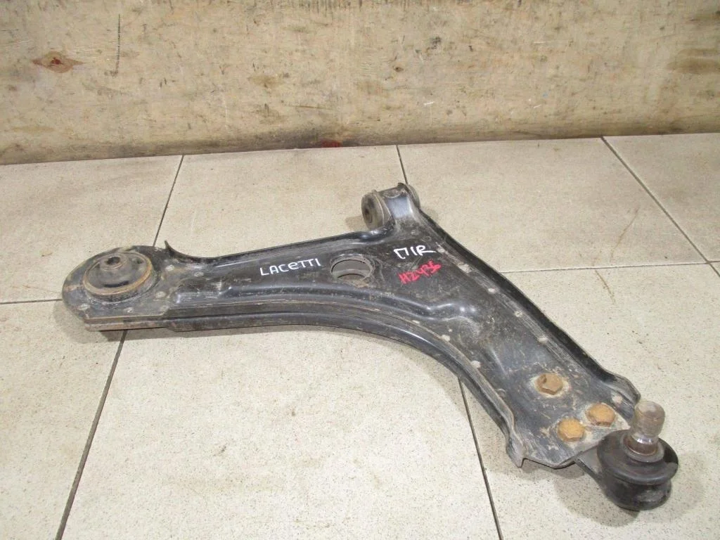 Рычаг передний правый Chevrolet Lacetti J200