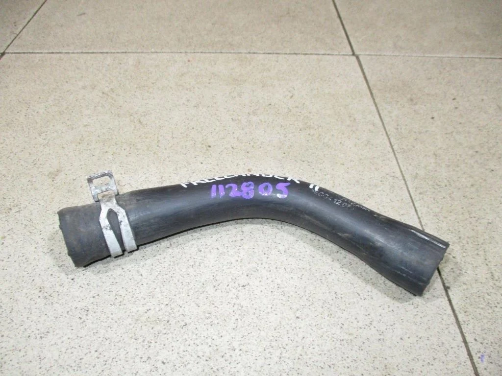 Патрубок отопителя Land Rover Freelander 2008 II
