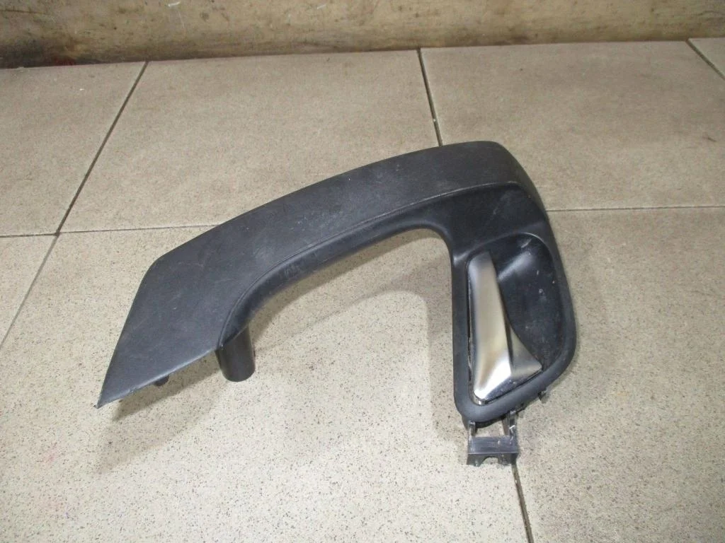 Ручка двери внутренняя правая Volkswagen Polo Sedan