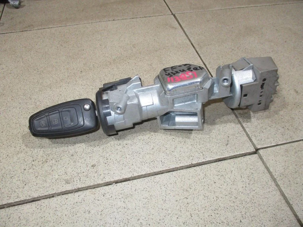 Замок зажигания Ford Focus III