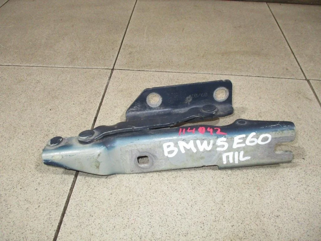 Петля капота левая BMW 5-Series E60, E61