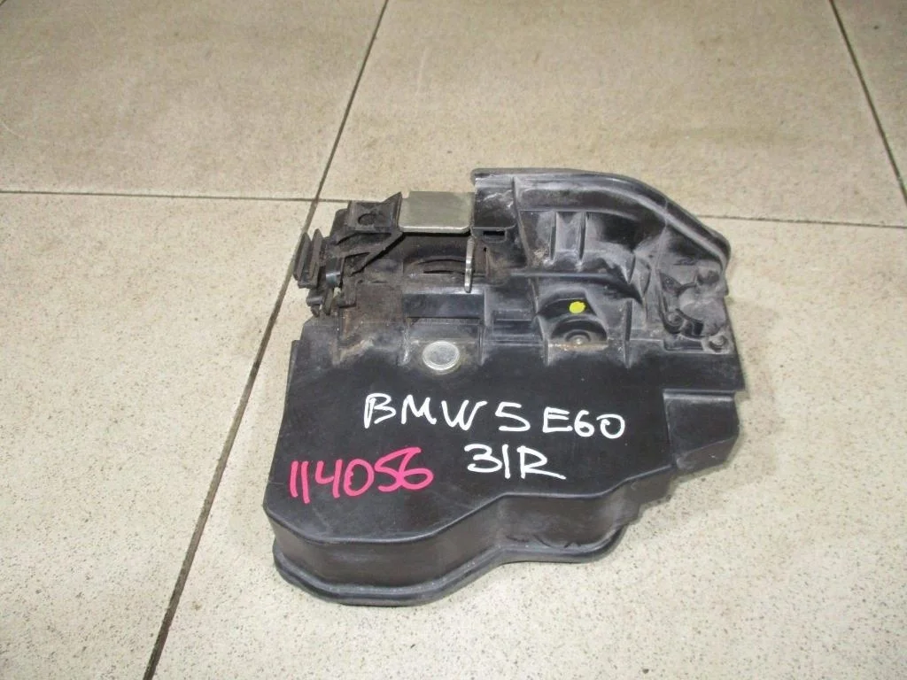Замок двери задней правой BMW 5-Series E60, E61