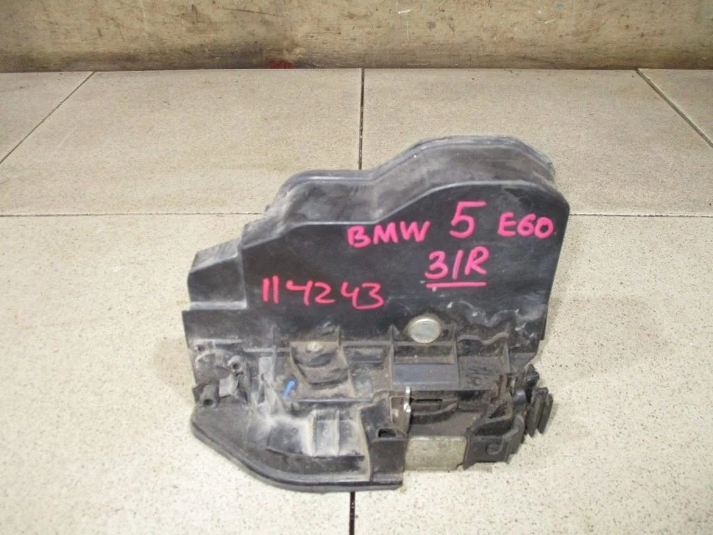 Замок двери задней правой BMW 5-Series E60, E61