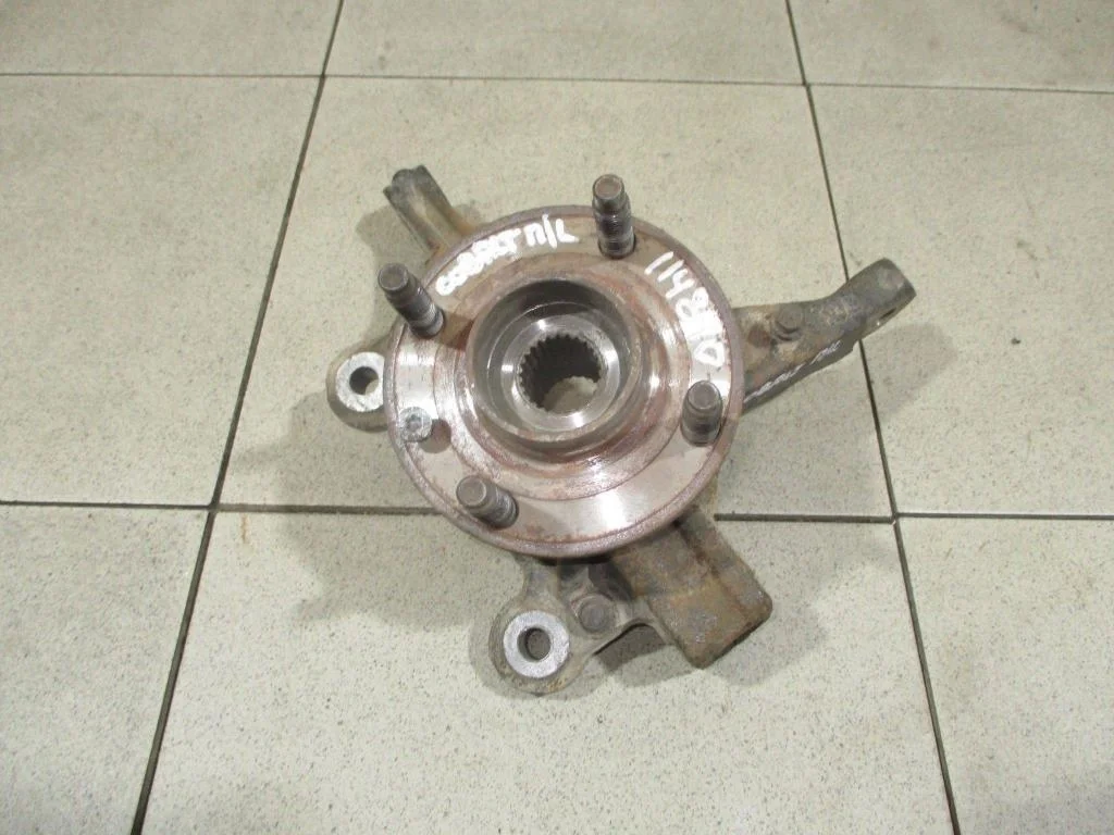 Кулак поворотный передний левый Chevrolet Cobalt II