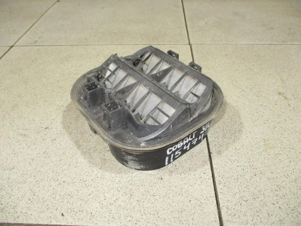 Решетка вентиляционная Chevrolet Cobalt II