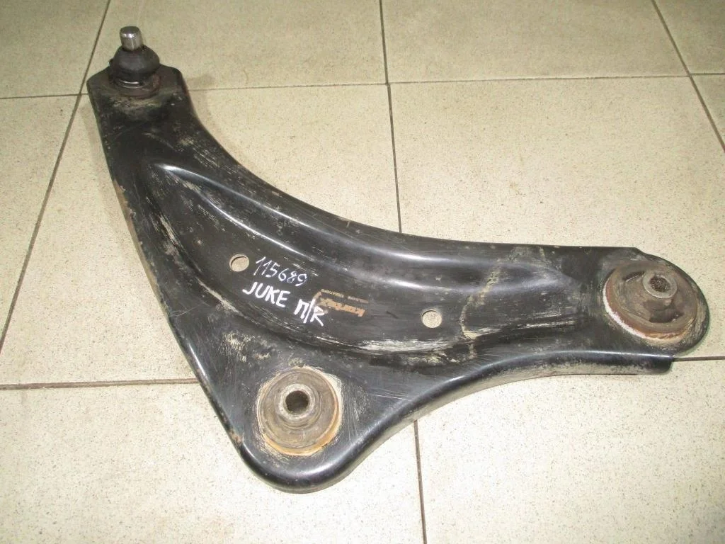 Рычаг передний правый Nissan Juke 2011 F15
