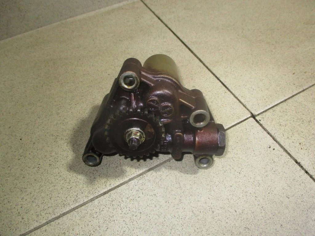 Насос масляный Nissan Juke (F15)