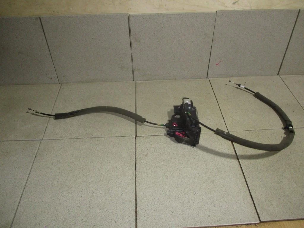 Замок двери задней правой Nissan Qashqai 2014 (J11)