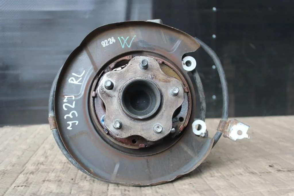 Б.у. цапфа NISSAN TEANA J32 NISSAN TEANA J32