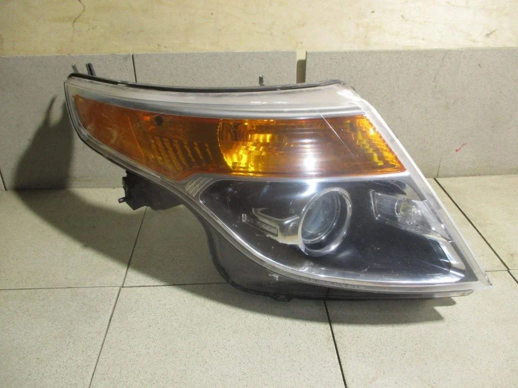 Фара правая Ford Explorer U502