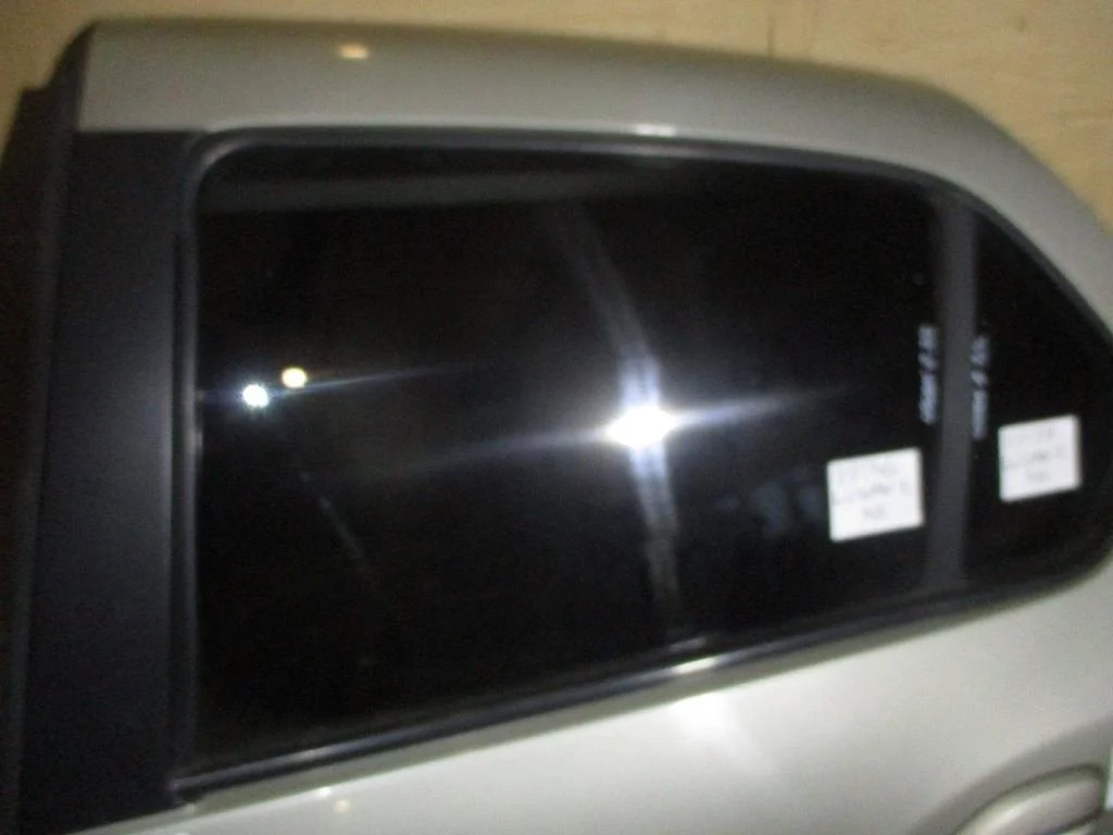 Стекло двери задней левой Renault Logan 2 L52