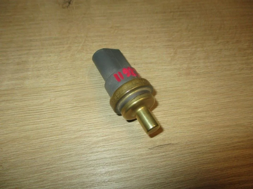 Датчик температуры Volkswagen Touareg 2 2016 FL, NF