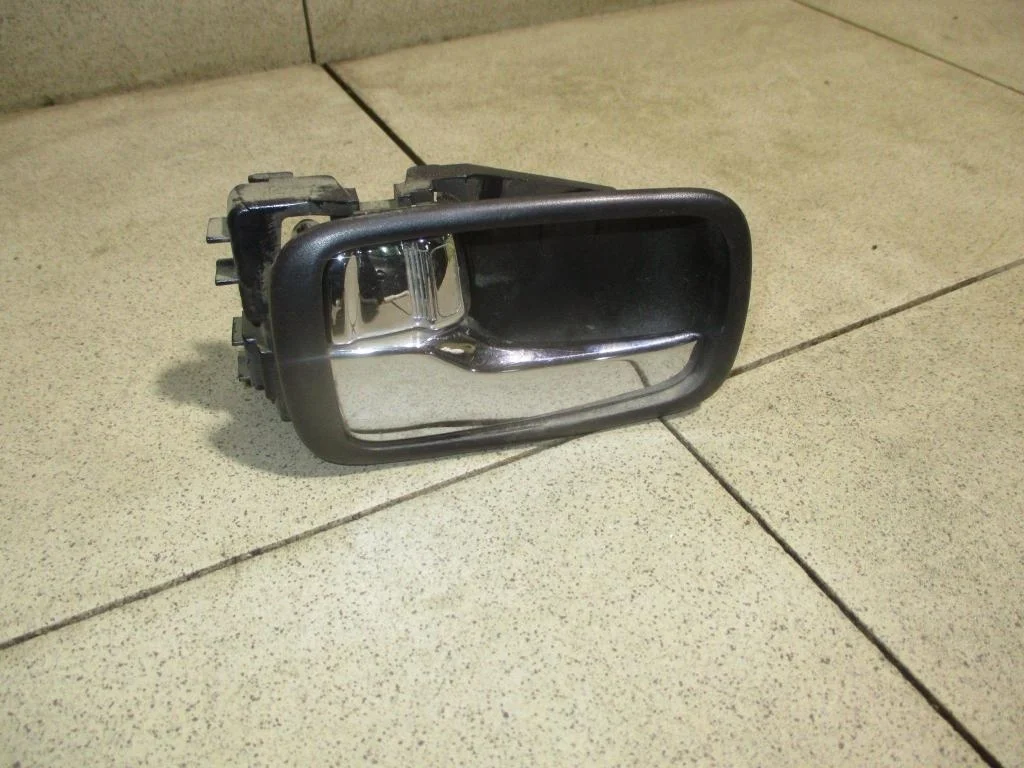 Ручка двери внутренняя левая Mitsubishi Outlander 2007 (CU)