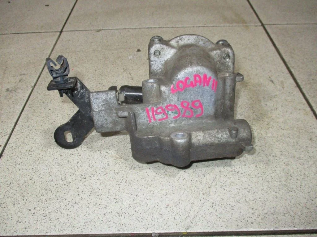 Корпус термостата Renault Logan 2