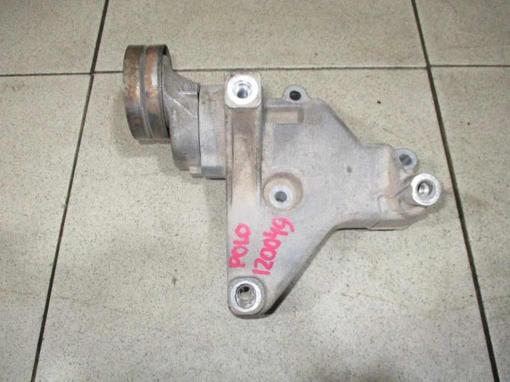 Кронштейн кондиционера Volkswagen Polo 5