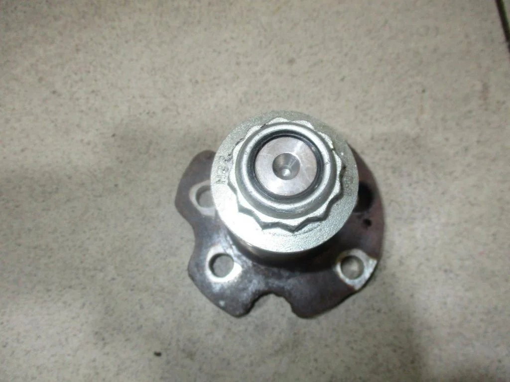 Цапфа Volkswagen Polo 5