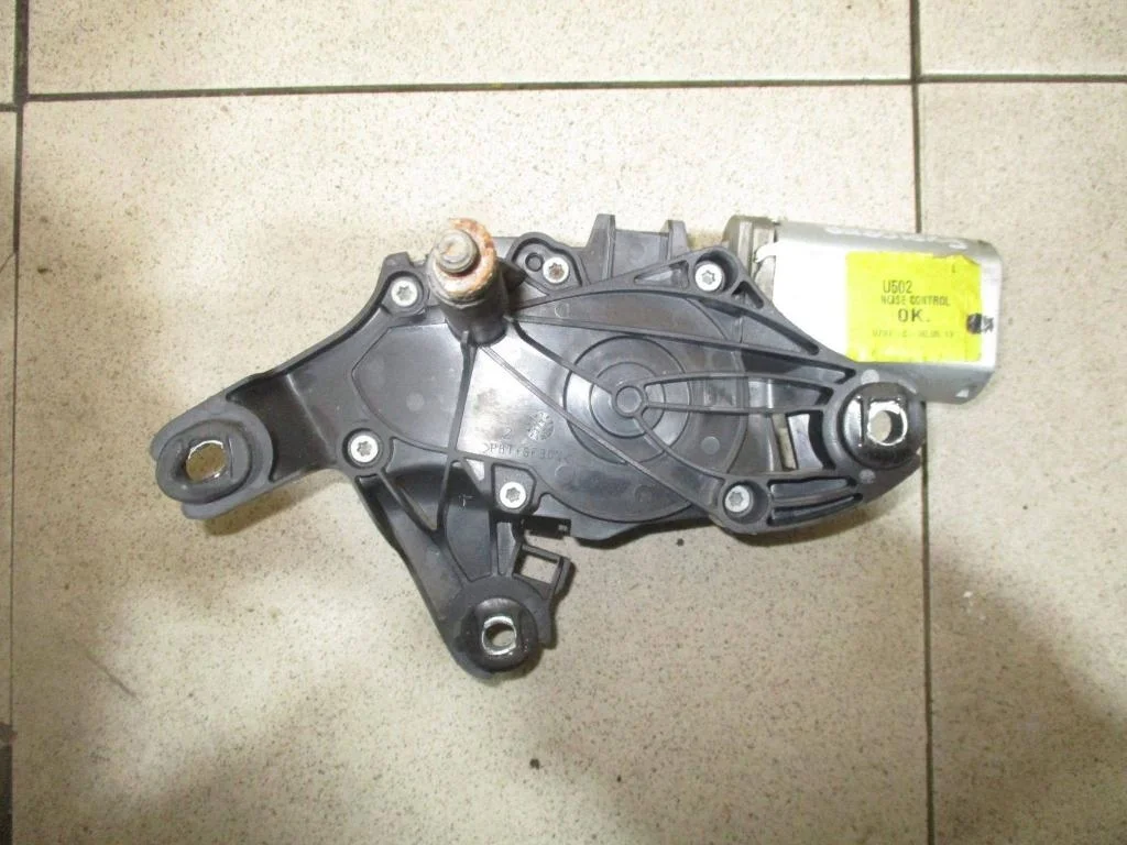 Моторчик стеклоочистителя задний Ford Explorer U502