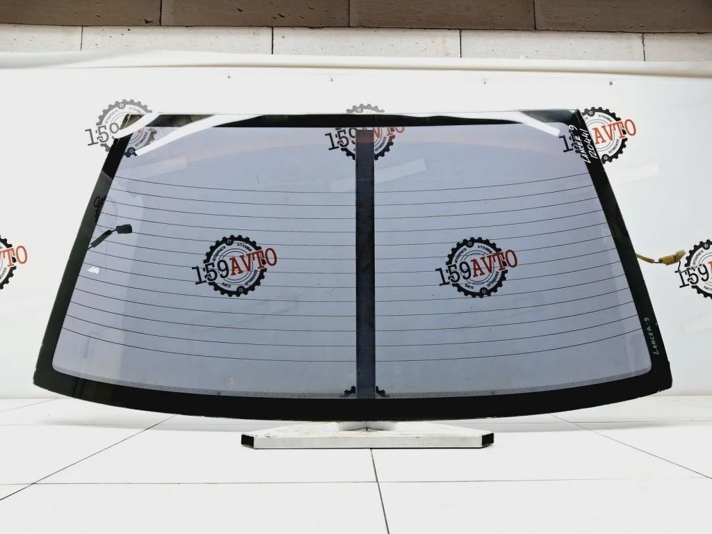 Стекло заднее Mitsubishi Lancer 9 (CS)