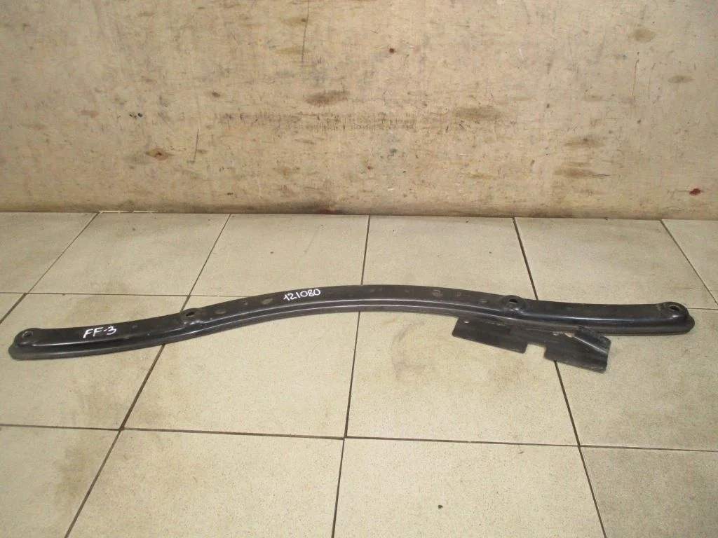 Балка передняя поперечная Ford Focus 3
