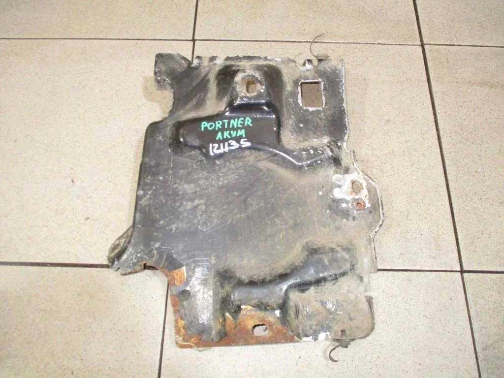 Крепление акб Peugeot Partner Tepee B9