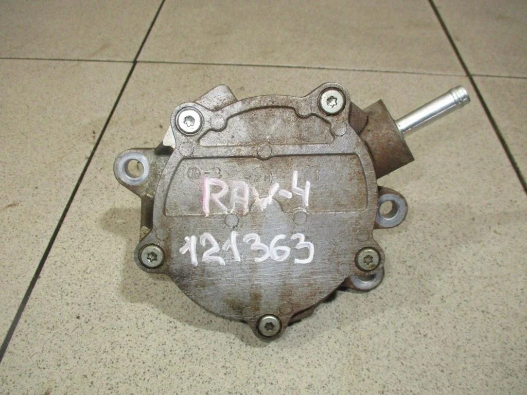 Насос вакуумный Toyota RAV4 (A30)