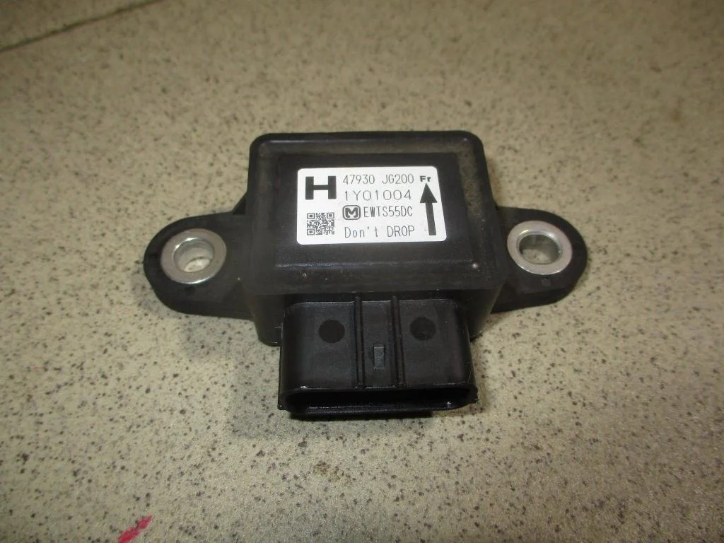 Датчик ускорения Nissan Juke F15